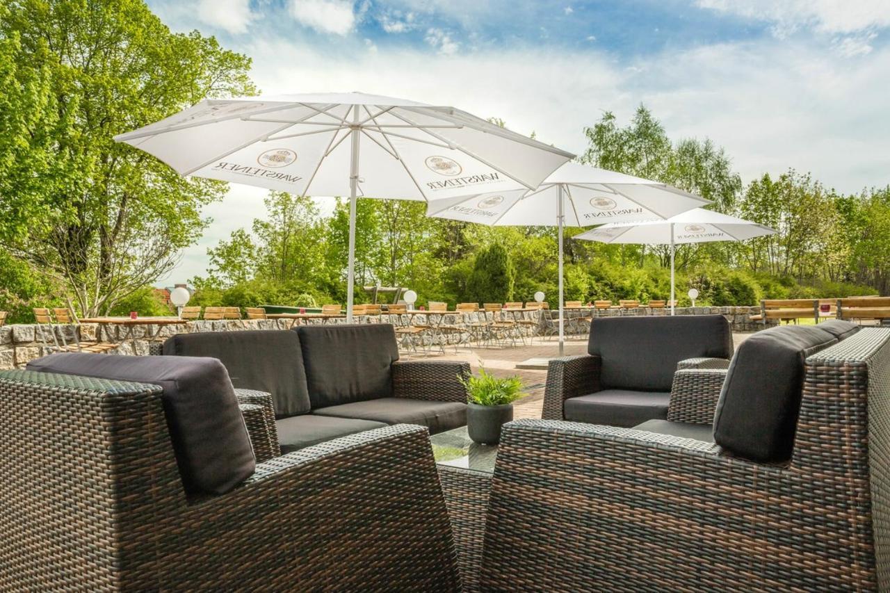 Sonnenhotel Feldberg Am See Mit Schwimmbad, Sauna Und Dampfbad Feldberger Seenlandschaft Exteriör bild