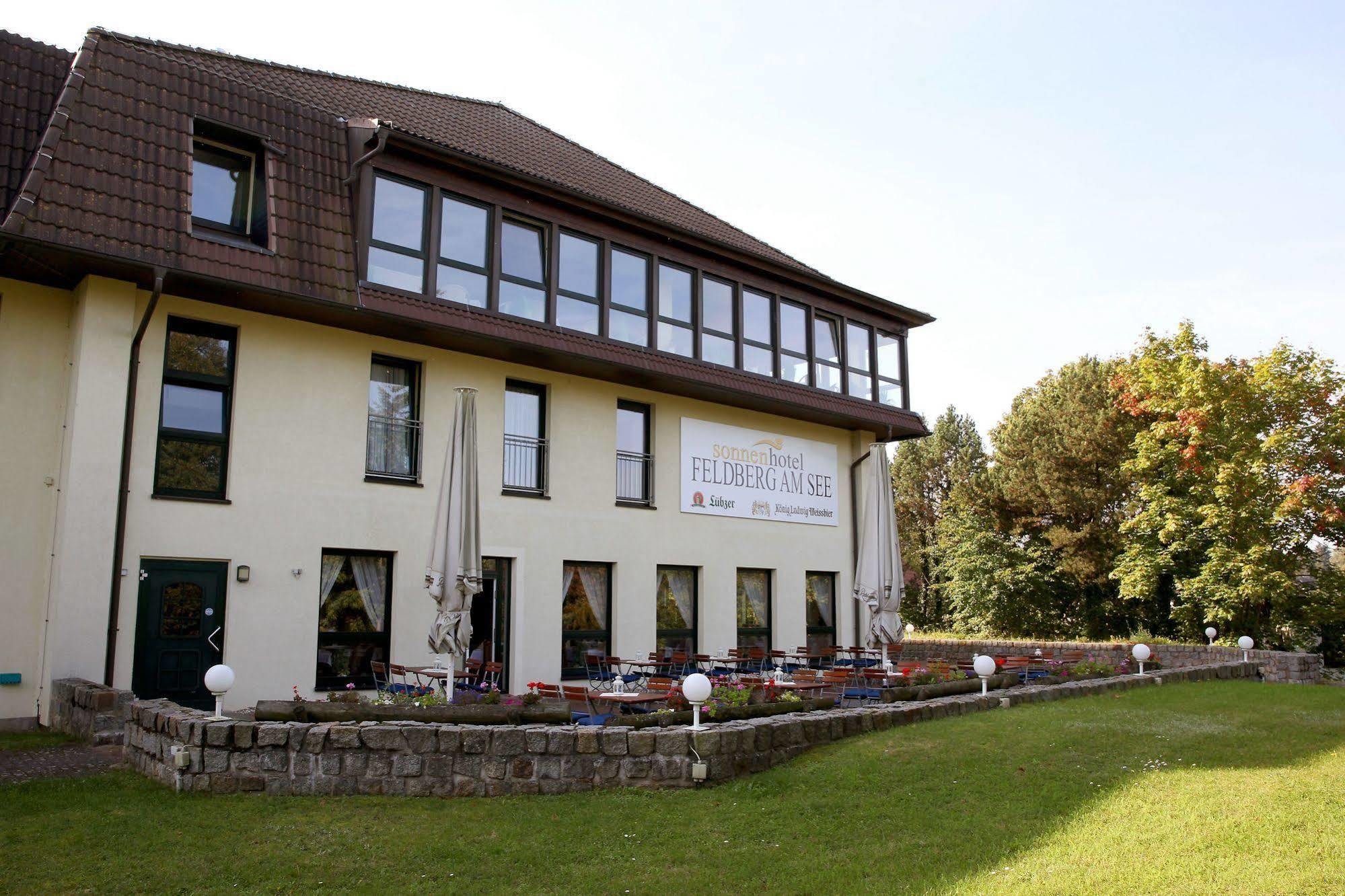 Sonnenhotel Feldberg Am See Mit Schwimmbad, Sauna Und Dampfbad Feldberger Seenlandschaft Exteriör bild